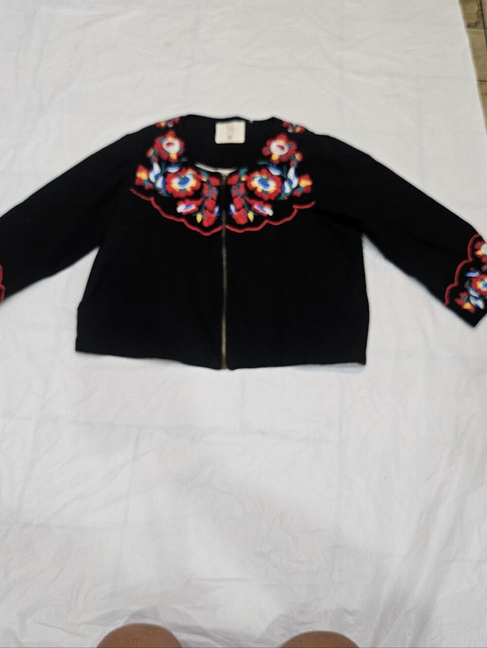 Embroidered Black Zip-Front Jacket. Sz M